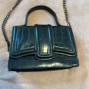 Elegant Black Croc-Embossed Mini Bag